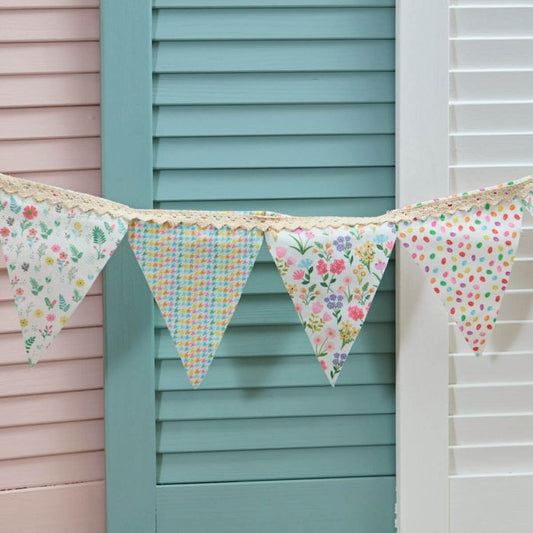 Ditsy Floral 14 Flag Bunting