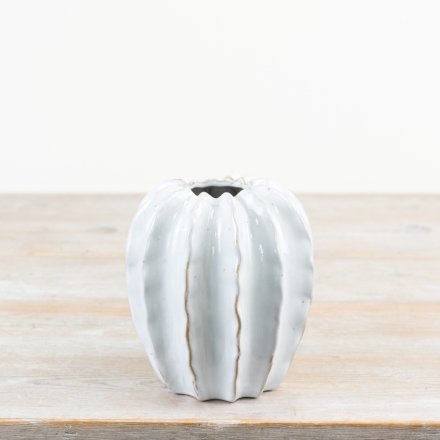 15cm White Pod-Shaped Vase