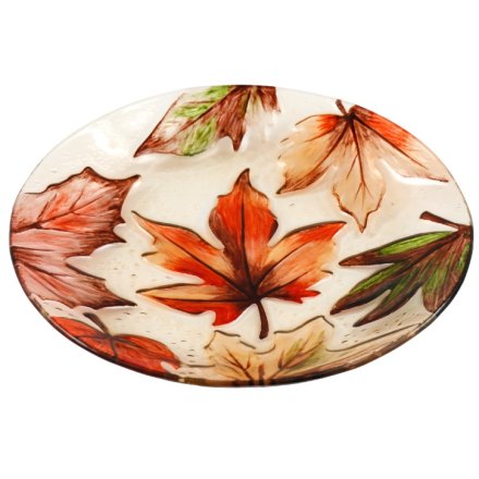 Maple Leaf Glass Plate, 23cm
