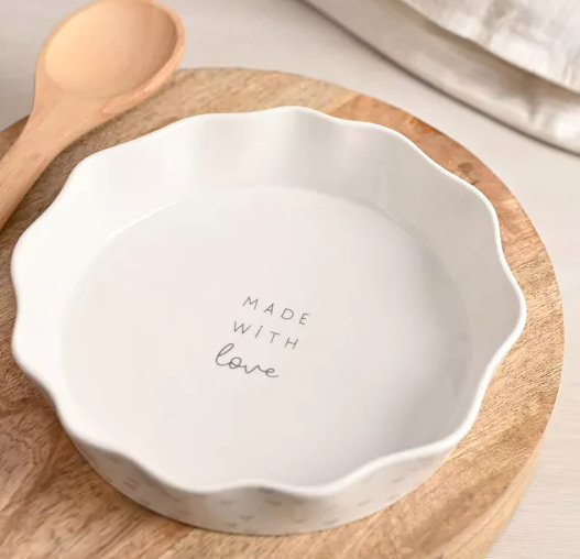 Moments Round Scolloped Pie Dish - Made With Love