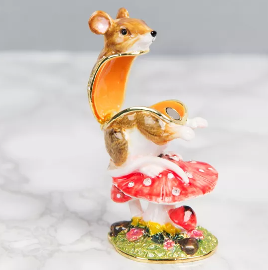 Treasured Trinkets - Mouse on Toadstool
