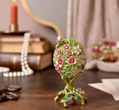 Treasured Trinkets - Floral Foiliage Egg