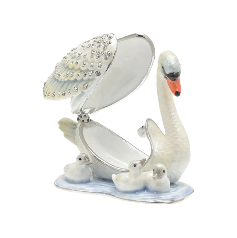Treasured Trinkets - Mother & Baby Swans