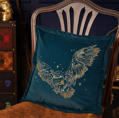 Alumni Velvet Cushion 43cm - Hedwig
